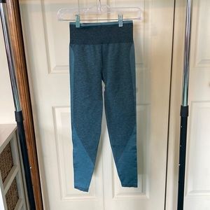 Pink seamless leggings